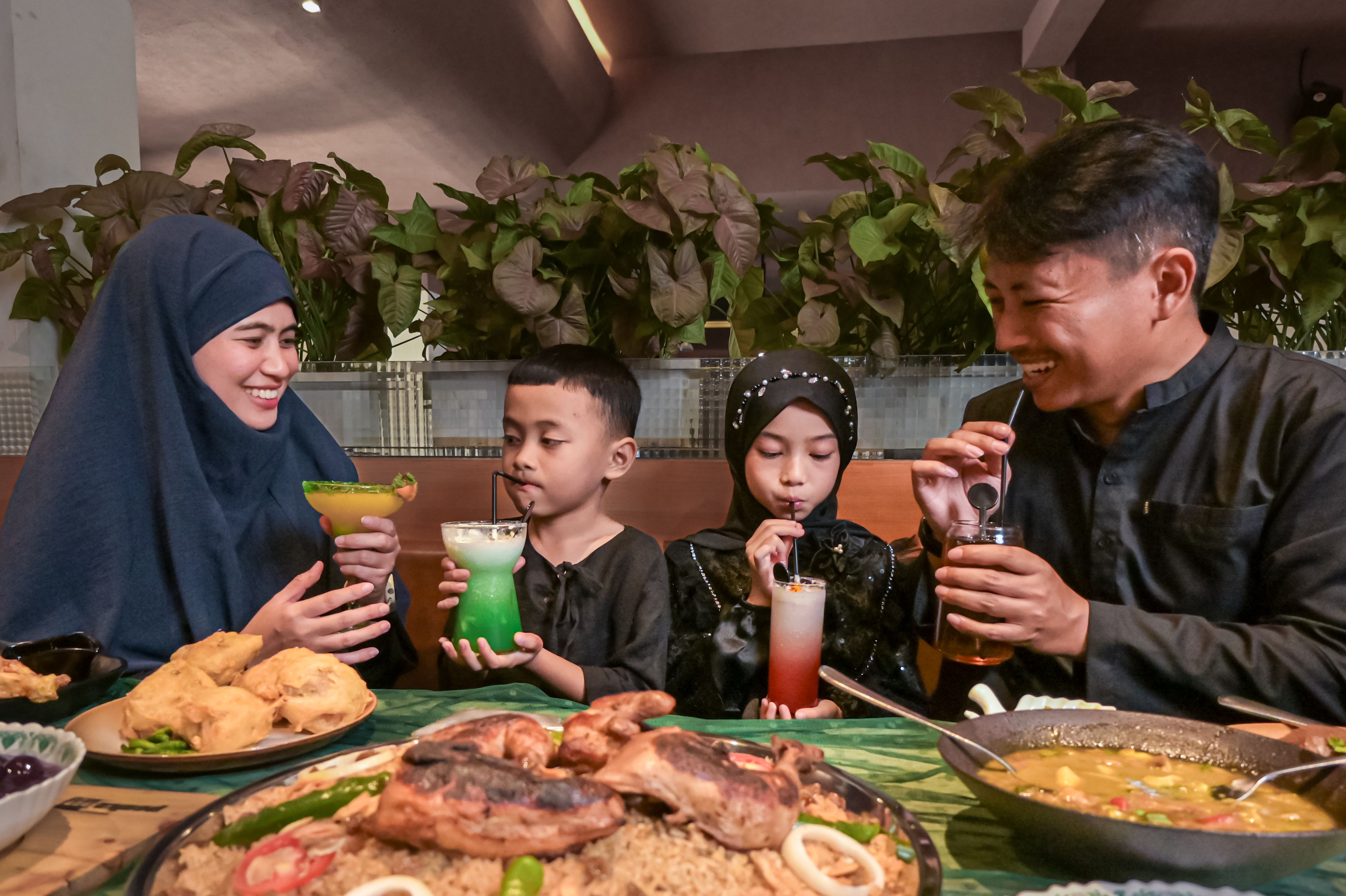 Perjalanan & Layanan Halal